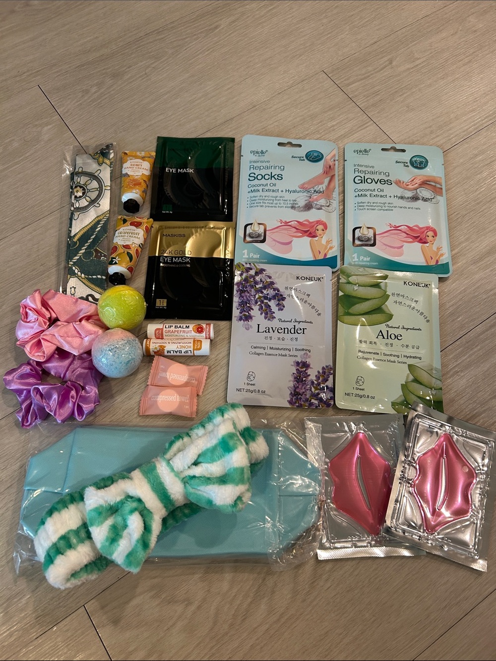Spa (NWOT) Self-Care Bundle #6 - Picture 1 of 6